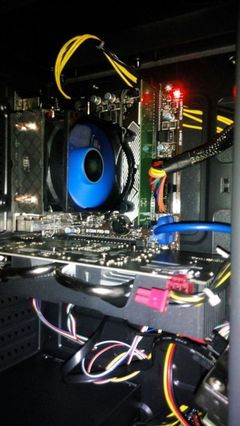 主機風扇正常但屏幕無顯示 硬件故障排查指南